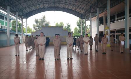 กิจกรรมเขตพื้นที่การศึกษาสุจริต เข้าแถวเคารพธงชาติ สวดมนต์ไหว้พระ