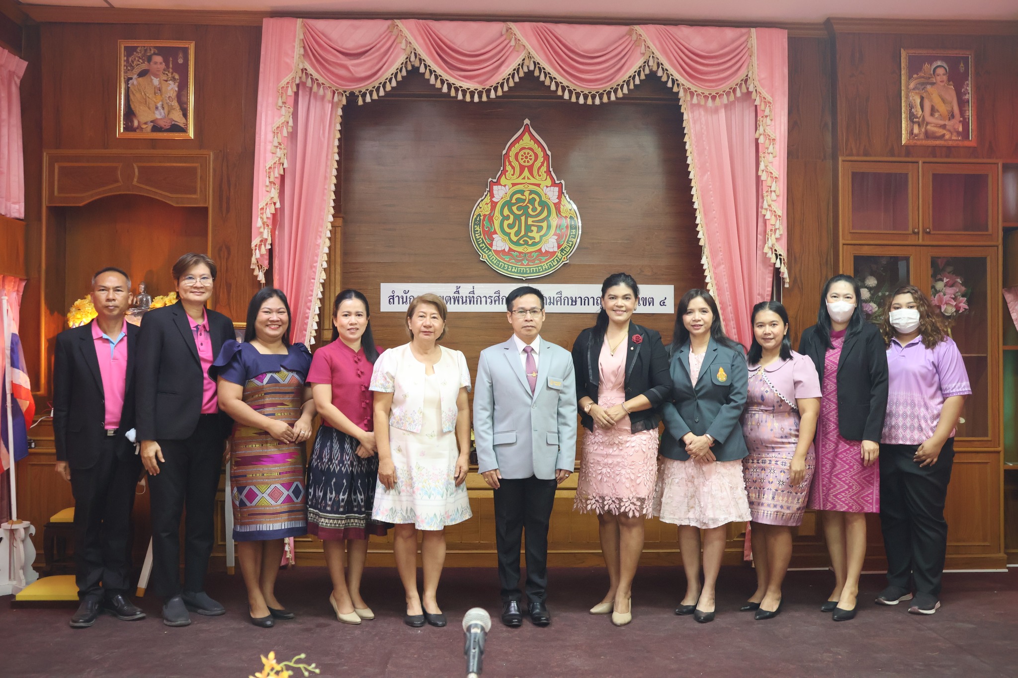 ประชุมคณะกรรมการคัดเลือกผลงานโรงเรียนสุจริต 100668 2