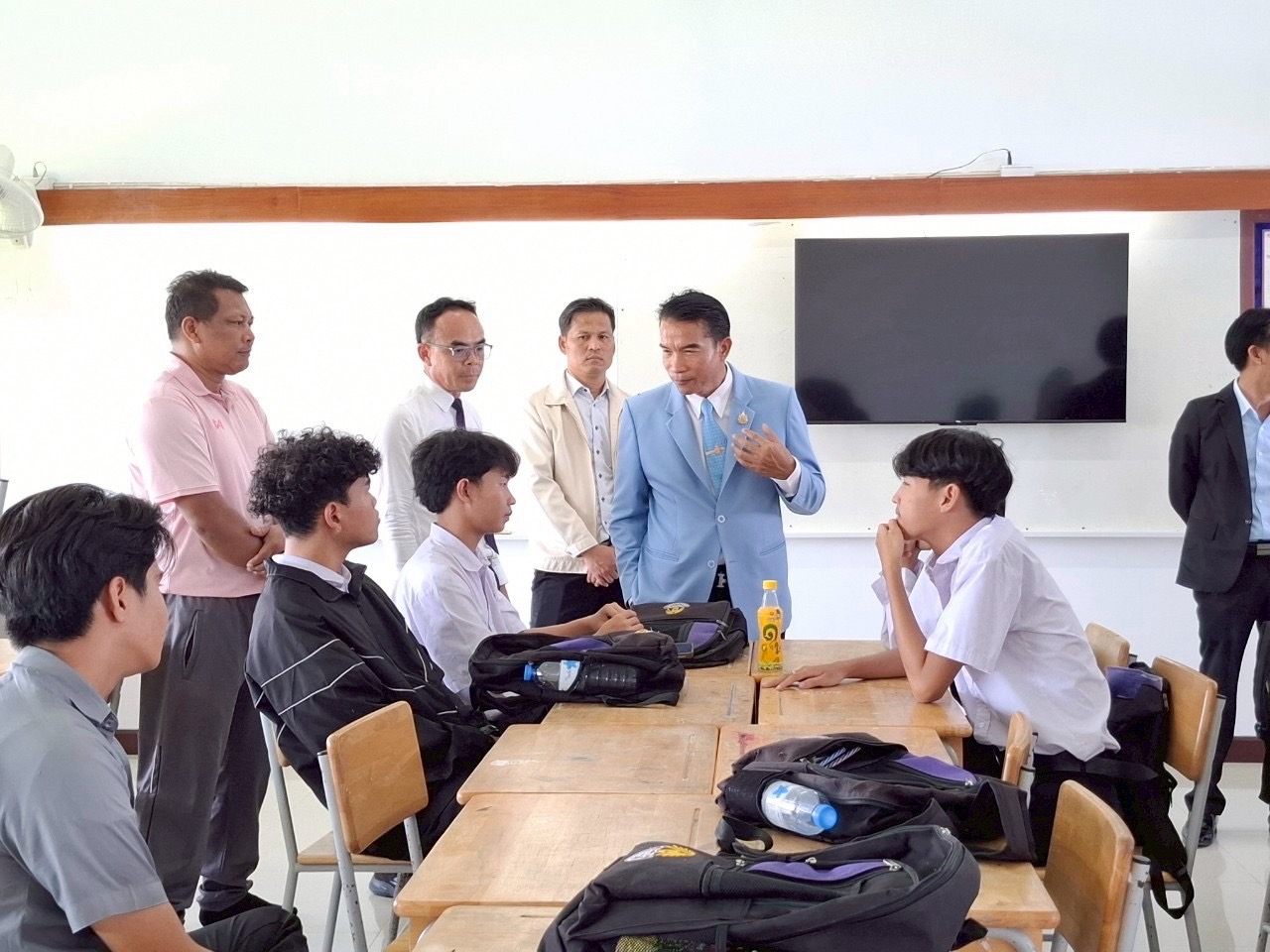 ลงพื้นที่นิเทศ ติดตามการขับเคลื่อนคุณภาพการศึกษา เลาขวัญ 040668 4
