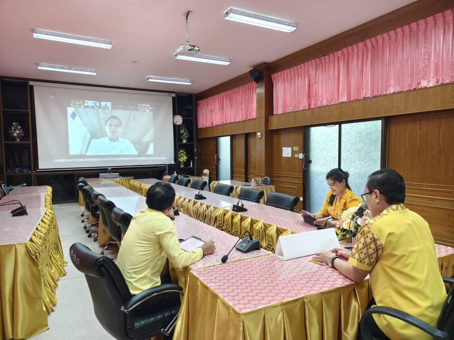 ประชุมคณะกรรมการขับเคลื่อนพื้นที่นวัตกรรมการศึกษา 26.8.67.3