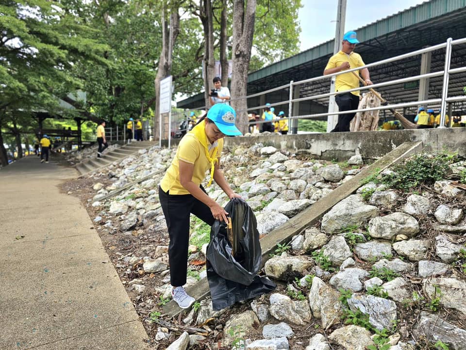 ร่วมกิจกรรมจิตอาสาปรับปรุงภูมิทัศน์ 12.8.6.8