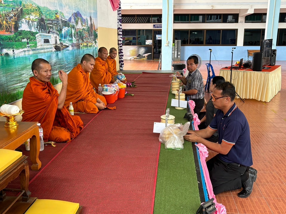 ร่วมทำบุญอุทิศส่วนกุศลให้กับนักเรียนโรงเรียนวัดเขาพระยาสังฆาราม 3.10.67.5