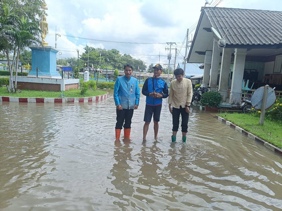 ลงพื้นที่ตรวจเยี่ยมสถานการณ์น้ำท่วม 22.10.67.3