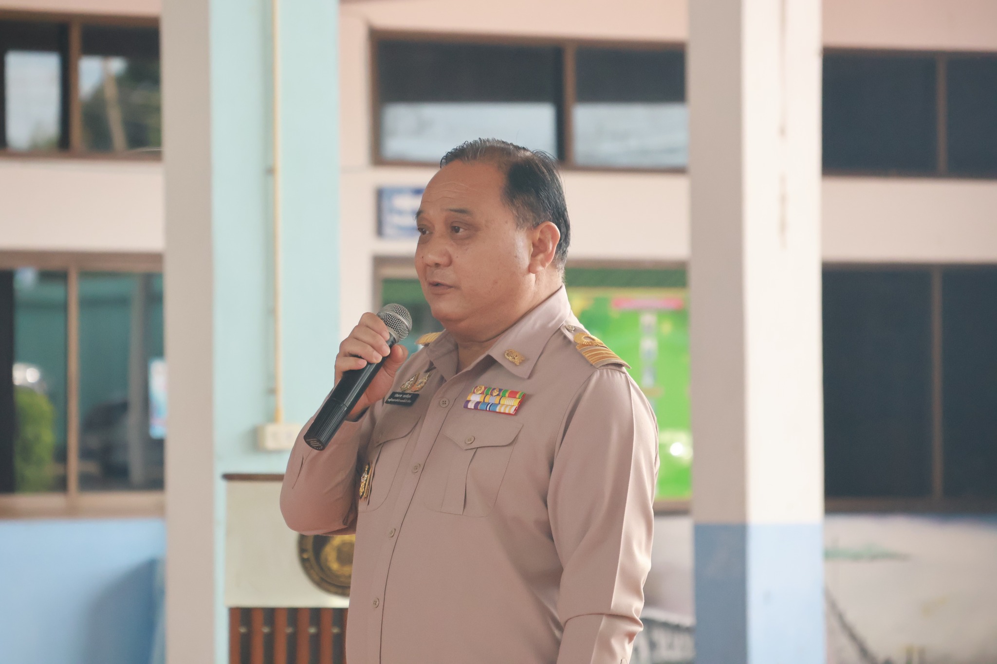 เข้าแถว250868 2