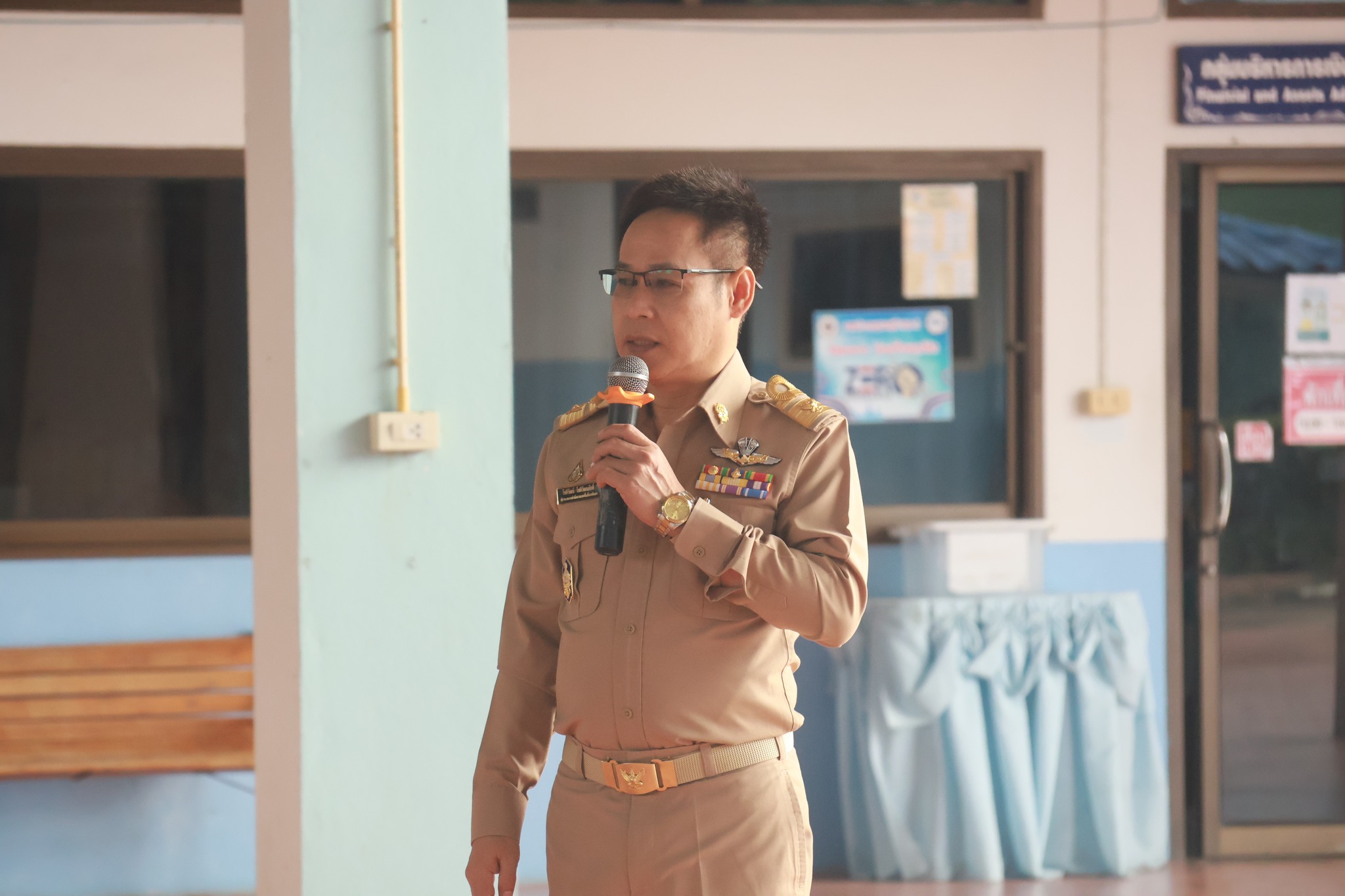 เข้าแถว271068 2