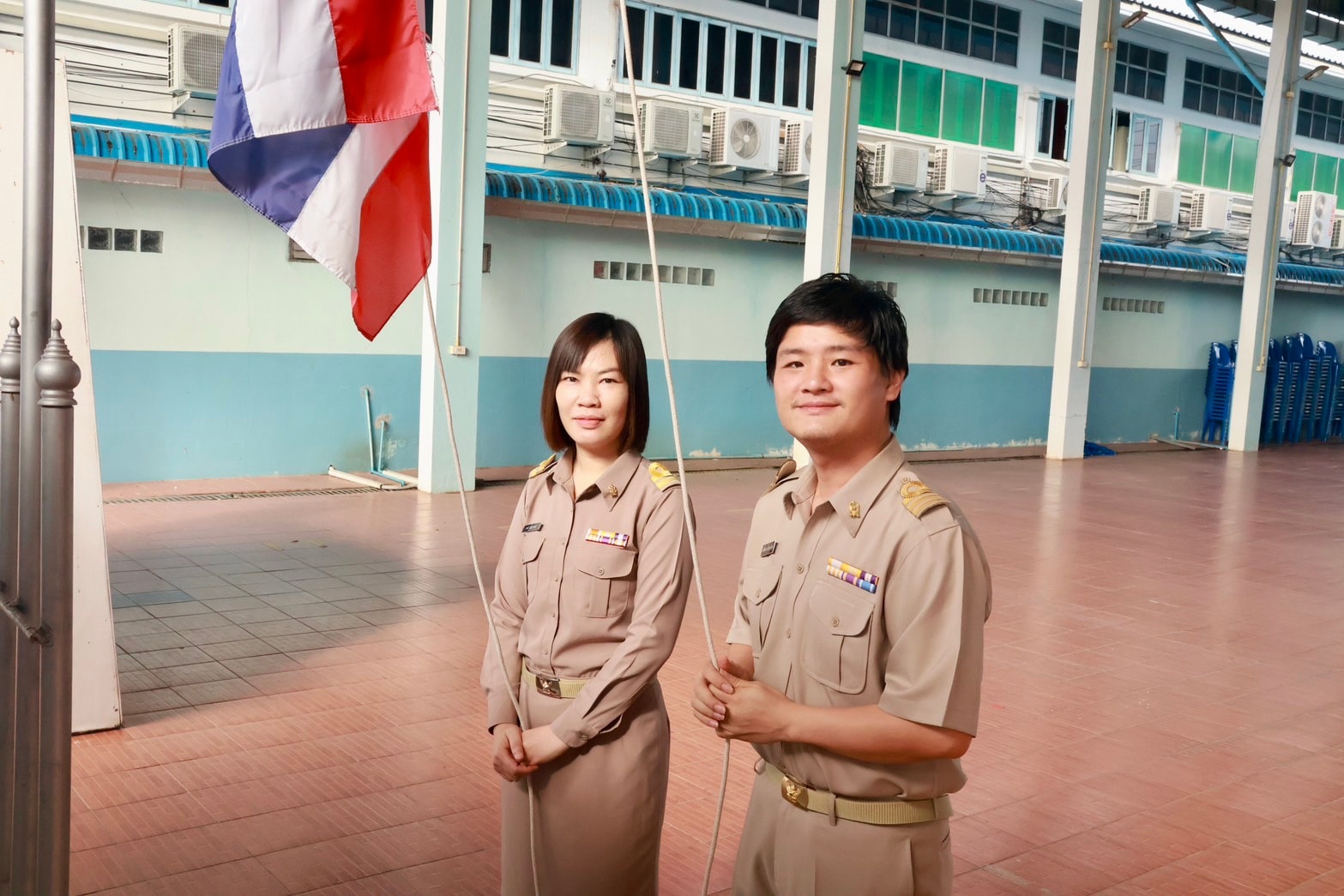 เข้าแถว 010968 4