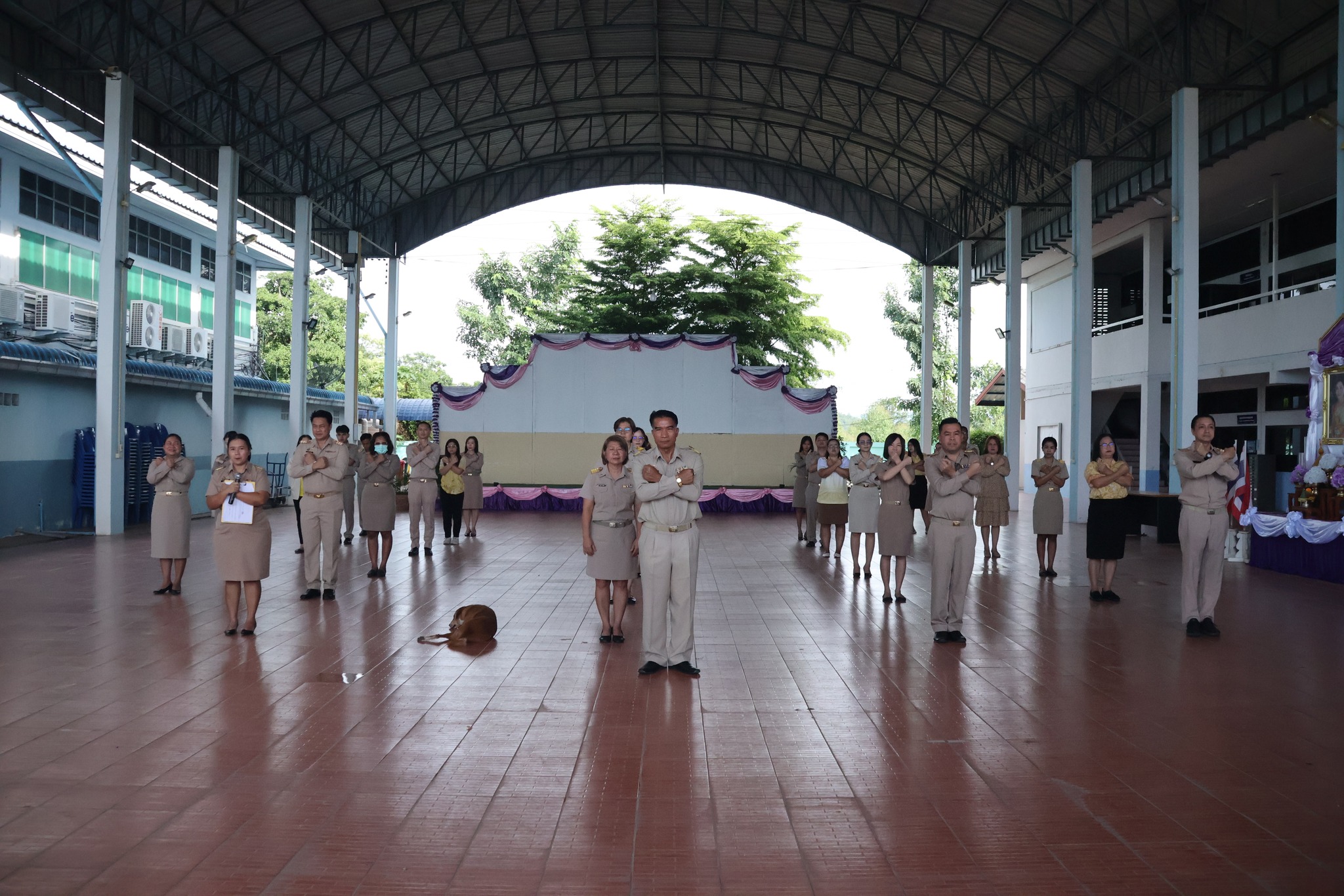 เข้าแถว 090668 1