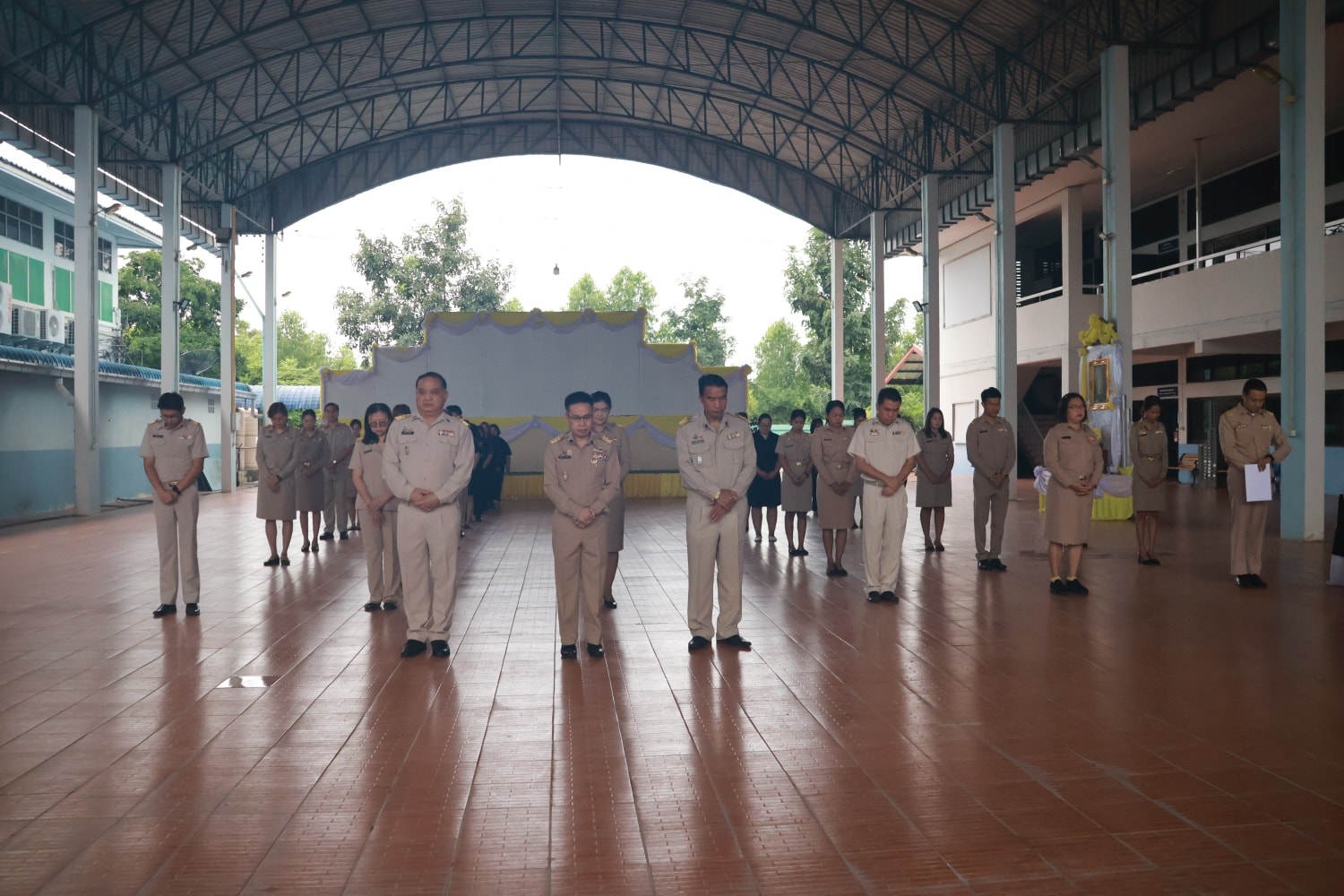 เข้าแถว 101168 1