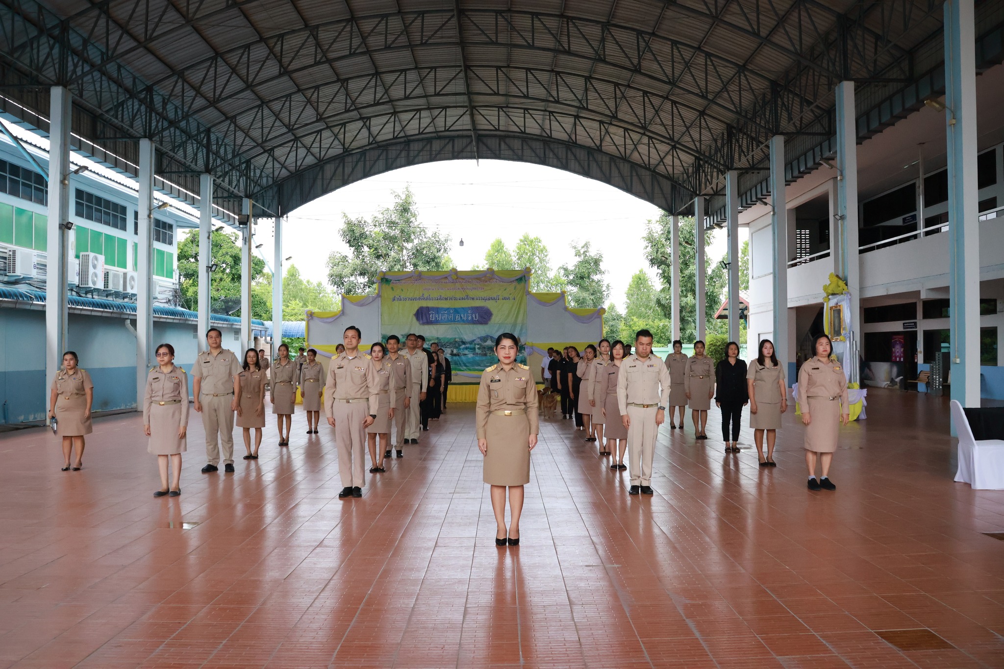 เข้าแถว 171168 1