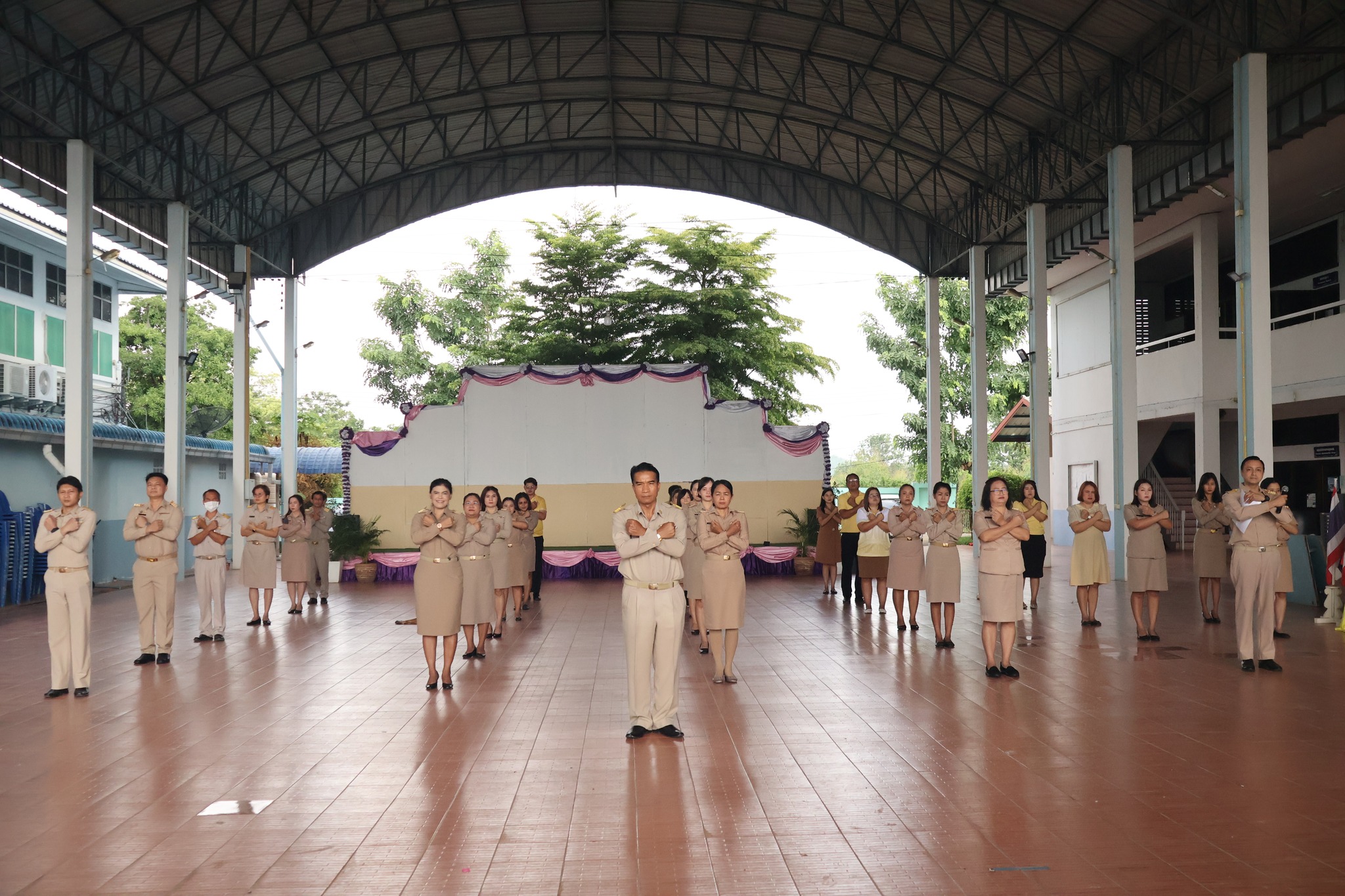 เข้าแถว 260568 1