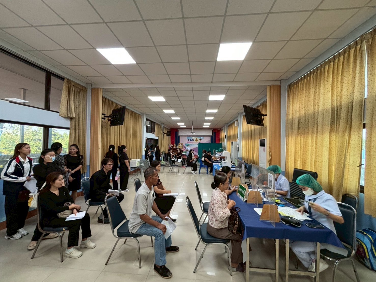 LINE ALBUM 10269 260210 38 0